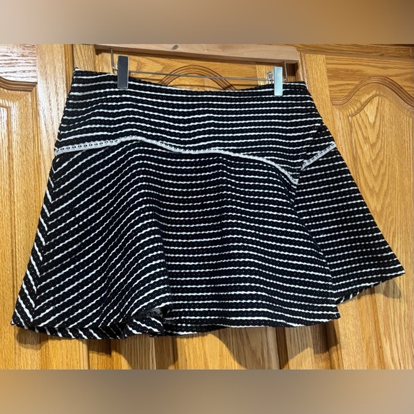 Free People Bento Black/White Woven Striped A Line Mini Skater Skirt Size 10 EUC - Picture 2 of 10